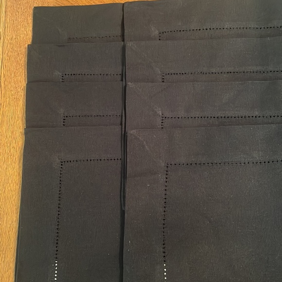 Set of 8 Black Hemstitch Placemats - Picture 4 of 4